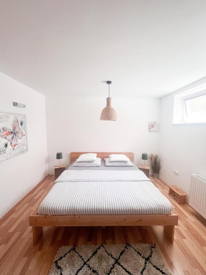Lovely Basement Rental Bled Esterno foto